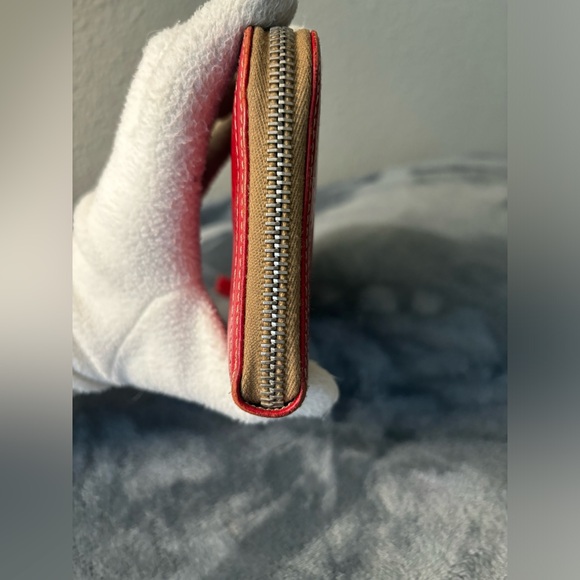 AUTHENTIC PRADA Logo Plate Punching Leather Zip Around Long Wallet Red - Picture 4 of 9